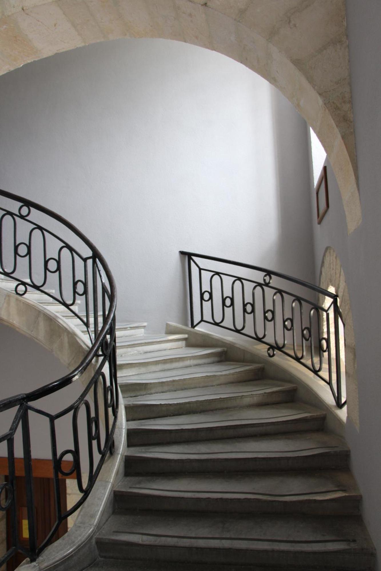 Hostellerie Charles De Foucauld Viviers Buitenkant foto