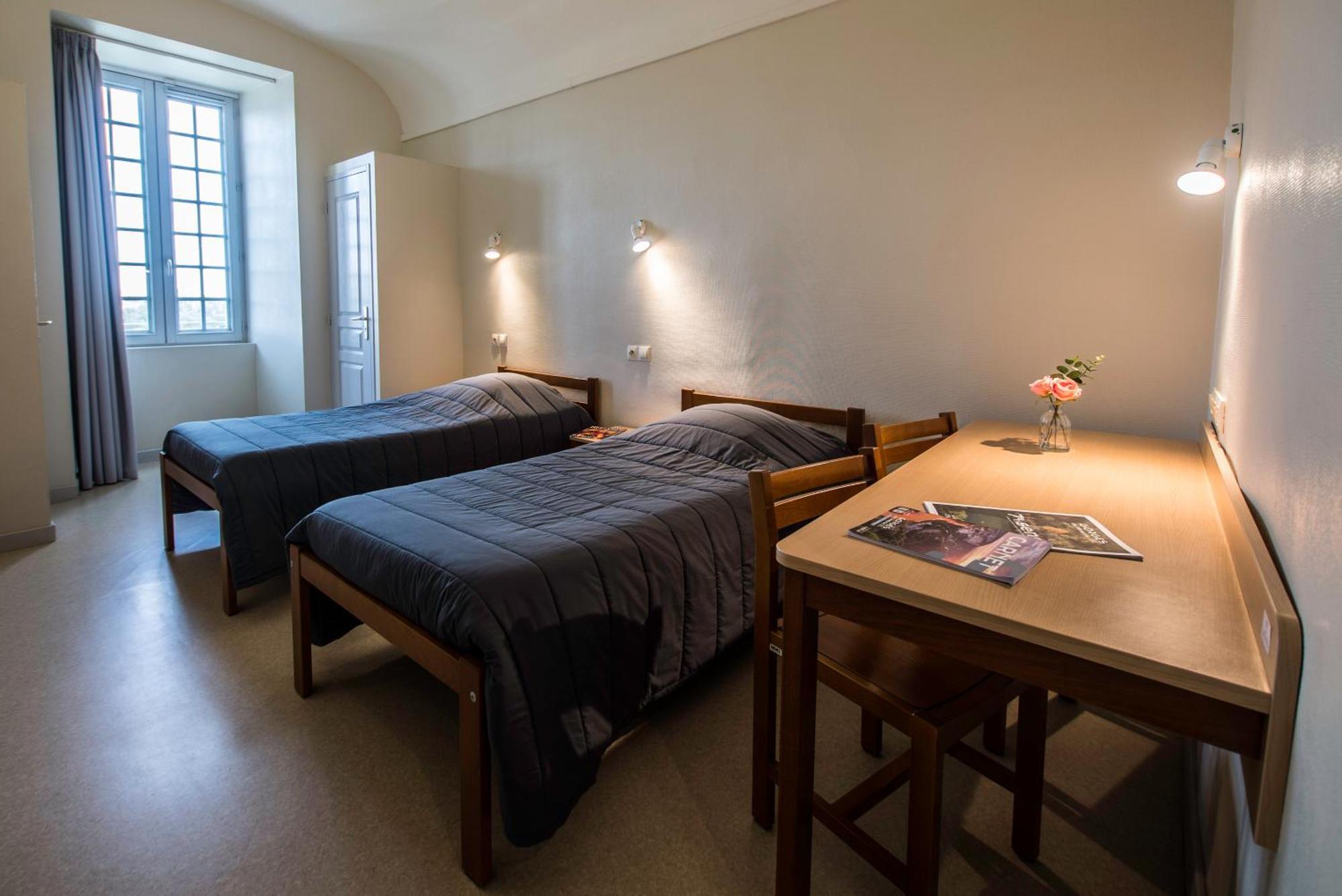Hostellerie Charles De Foucauld Viviers Buitenkant foto
