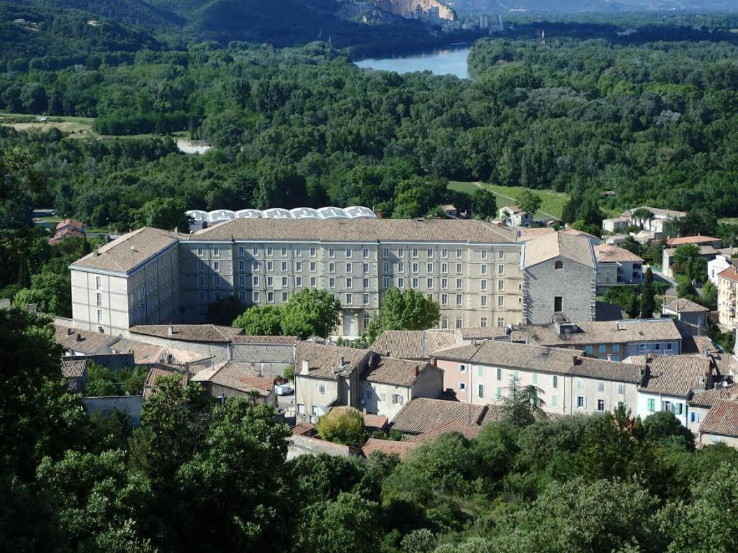 Hostellerie Charles De Foucauld Viviers Buitenkant foto